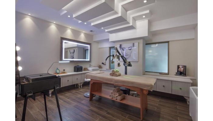 Hotel Hilton Podgorica Crna Gora poza 9
